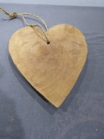 Handgemaakt houten hart L