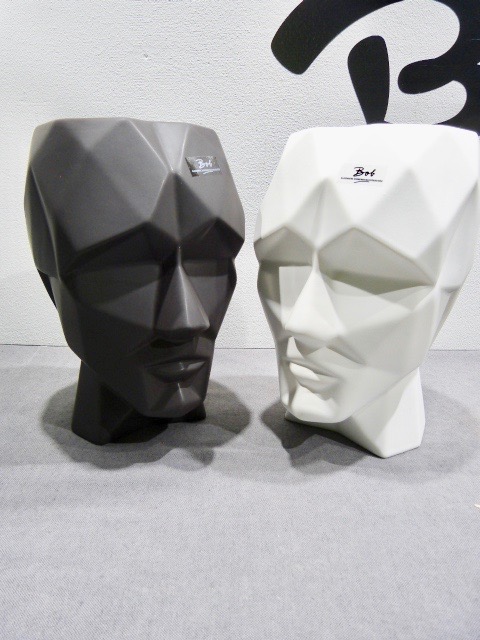 BOB keramiek Modern man vase white/ black matt