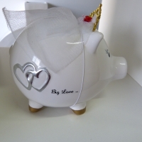 Pomme-Pidou spaarpot Piggies with a mission: Wedding money