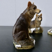 Wolf zittend  S