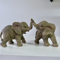 2 olifantjes